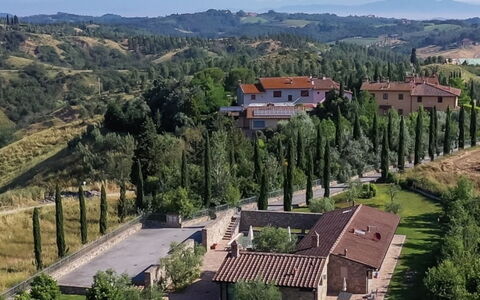 Villa la Tabaccaia: Landskab, Land Lot, Landdistrikt, Chaparral, Hill Station, Estate, Landsby, Plantation, Shrubland