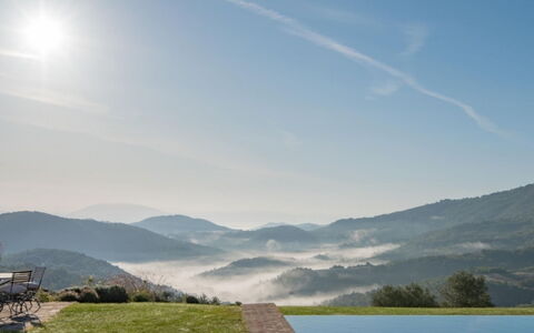 Villa Torre: Bjergrige Landskabsformer, Bjerg, Natur, Bakke, Naturlige Landskab, Highland, Landskab, Hill Station, Bjergkæde, Græs-