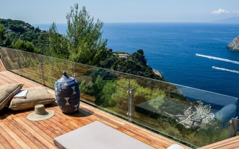 Villa Cala Moresca: Coastal Og Oceaniske Landskabsformer, Møbel, Hav, Kyst, Udvej, Udendørs Møbler, Ocean, Eco Hotel, Stol, Trægulve