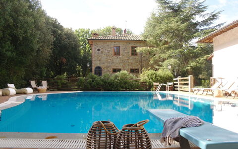 Villa Antonella: Svømmepøl, Udvej, Thermae, Udendørs Møbler, Menneskelig Bosættelse, Estate, Eco Hotel, Hacienda, Villa, Hotel