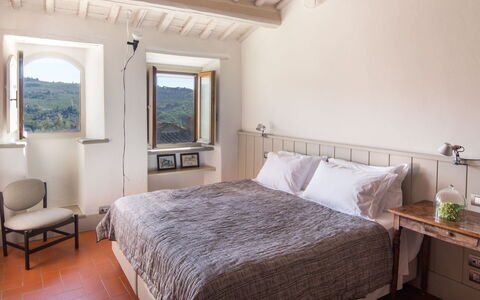 Agatea: Seng, Soveværelse, Sengetøj, Væg, Sengetøj, Møbel, Indretning, Sengetøj, Værelse, Bed Frame