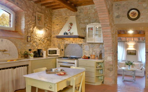 Villa Anima: Møbel, Indretning, Gulvbelægning, Loft, Køkken, Etage, Belysning, Lysarmatur, Værelse, Hjem