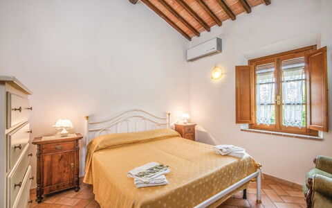 La Fiumara: Møbel, Hjem, Etage, Loft, Lejlighed, Seng, Udvej, Hotel, Soveværelse, Stueplante