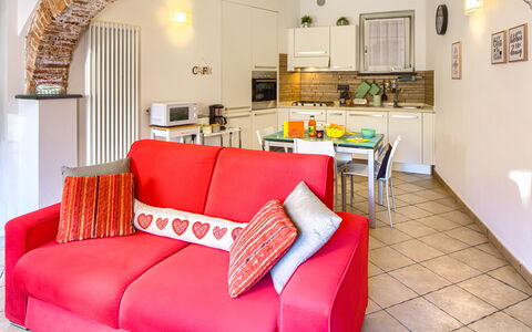 Ca Du Checcu: Møbel, Indretning, Couch, Værelse, Gulvbelægning, Hjem, Stue, Etage, Lejlighed, Loft