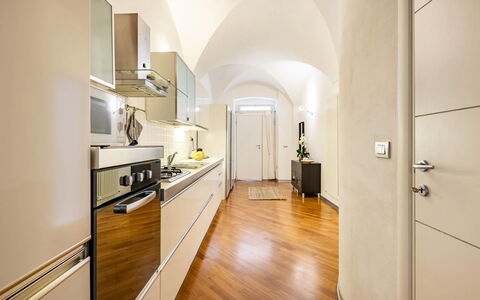 Casa Garibaldi - Levanto: Gulvbelægning, Indretning, Træ, Loft, Etage, Køkken, Køkken Apparat, Countertop, Større Bandage, Møbel