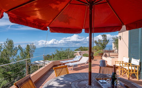 Ca' Nelly: Møbel, Udendørs Møbler, Stol, Skygge, Udvej, Hav, Eco Hotel, Ocean, Udendørs Bord, Altan