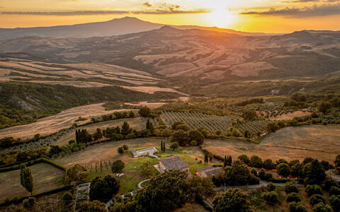 Casalberna: Bjergrige Landskabsformer, Bakke, Naturlige Landskab, Horisont, Bjerg, Highland, Landskab, Økoregion, Almindeligt, Hill Station