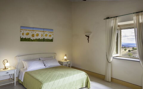 Podere Bella Vista: Møbel, Væg, Indretning, Gulvbelægning, Etage, Loft, Soveværelse, Hjem, Seng, Værelse