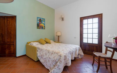 Feriebolig:&nbsp;Mandorlo Apartment With Pool, Casole D'elsa