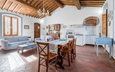 Feriebolig:&nbsp;Pinolo Apartment With Pool, Casole D'elsa