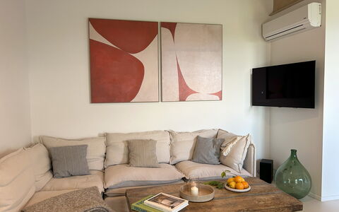 Belmonte Spereto Apartment With Pool, Montaione: Møbel, Indretning, Væg, Couch, Gulvbelægning, Træ, Etage, Stue, Værelse, Hjem