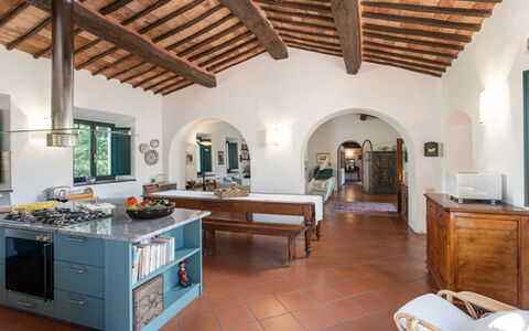 Casale del Timignano, Private Villa with Huge Gard: Møbel, Hjem, Hus, Indretning, Stol, Loft, Køkken, Køkken & Spisebord, Villa, Countertop