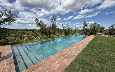 Villa del Mangia, 5Panoramic Pool and Chef Service: Svømmepøl, Kompositmateriale, Landscaping, Walkway, Afspejling, Water Feature