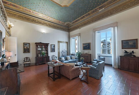 Elegant Suite: Florence Apartment with View on Med: Indretning, Møbel, Loft, Gulvbelægning, Etage, Værelse, Belysning, Billedramme, Stol, Stue
