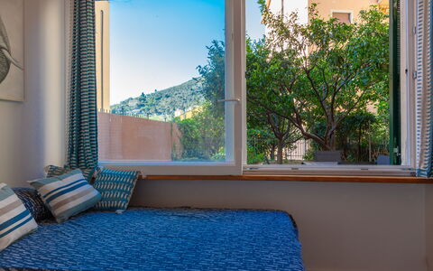 La Casa Dei Mandarini: Indretning, Møbel, Værelse, Lejlighed, Sengetøj, Bejdse, Soveværelse, Vindue Behandling, Skygge, Pude