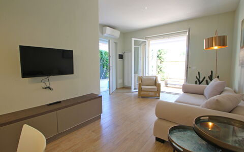 Casa Rossella: Møbel, Indretning, Gulvbelægning, Etage, Træ, Stue, Værelse, Couch, Loft, Hjem