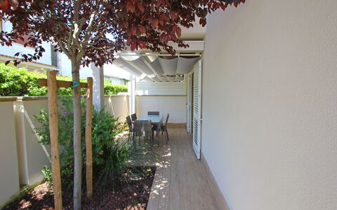 Casa Simonetta: Træ, Skygge, Have, Backyard, Gård, Bejdse, Landscaping, Hårdttræ, Gårdsplads, Dæk