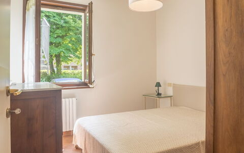 Casa Carla: Indretning, Væg, Soveværelse, Træ, Gulvbelægning, Seng, Etage, Loft, Værelse, Sengetøj