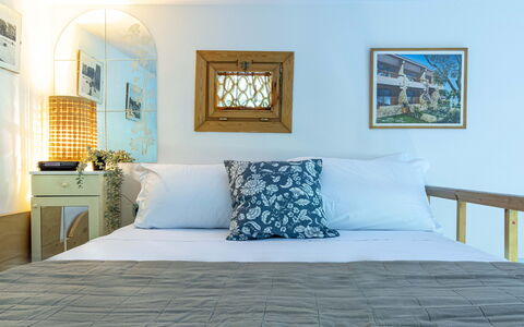 Suite Vogel: Møbel, Seng, Indretning, Sengetøj, Soveværelse, Sengetøj, Væg, Pude, Værelse, Etage