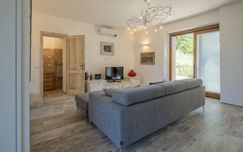 Villetta Cafaggio, Ac, Wifi, Panzano In Chianti: Møbel, Gulvbelægning, Indretning, Etage, Træ, Couch, Værelse, Stue, Loft, Trægulve