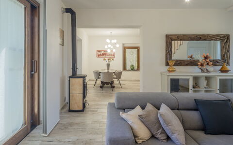 Villetta Cafaggio, Ac, Wifi, Panzano In Chianti: Møbel, Indretning, Gulvbelægning, Etage, Couch, Træ, Værelse, Loft, Stue, Belysning