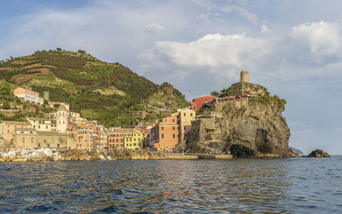 Bonaria Boutique House Ac, Wifi, Cinque Terre: Kyst, Rots, Coastal Og Oceaniske Landskabsformer, Hav, Turistattraktion, Promontory, Klint, Headland, Klippe, Outcrop