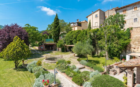 Antica Villa Della Lana: Træ, Vegetationen, Busk, Have, Landskab, Plantesamfund, Land Lot, Bunddække, Forår