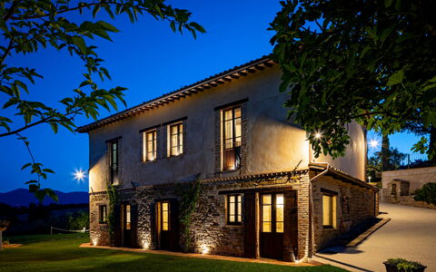 Casale Isidoro: Hjem, Hus, Facade, Arkitektur, Sommerhus, Land Lot, Estate, Dør, Stuehus, Have