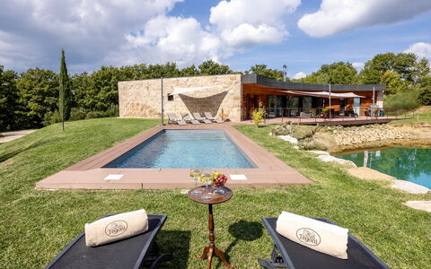Villa Airone Tegoni, Pool, Radicondoli: Svømmepøl, Arkitektur, Landskab, Have, Land Lot, Estate, Udvej, Landscaping, Water Feature, Skygge