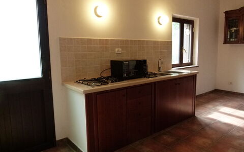 Casa Salvia, Ac, Wifi, Narni: Gulvbelægning, Træ, Indretning, Countertop, Etage, Køkken, Møbel, Belysning, Køkken Apparat, Brun