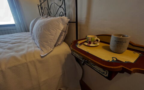 Appartamento Del Mercato: Indretning, Soveværelse, Etage, Gulvbelægning, Møbel, Belysning, Sengetøj, Sengetøj, Sengetøj, Seng