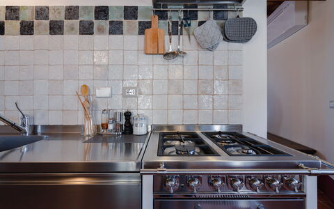 Mensano Old Town Apartment: Køkken, Køkken Apparat, Komfur, Større Bandage, Gaskomfur, Countertop, Komfur, Cooktop, Køkkenvask, Husholdningsapparat