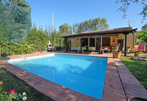 La Sevillana: Svømmepøl, Udvej, Eco Hotel, Fritid, Skygge, Hacienda, Water Feature, Backyard, Villa, Estate