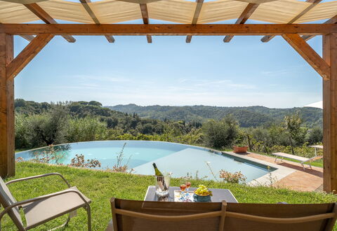 Villa Costa Al Bagno: Bakke, Udendørs Møbler, Skygge, Bjergkæde, Eco Hotel, Have, Dal, Kam, Landscaping, Svømmepøl