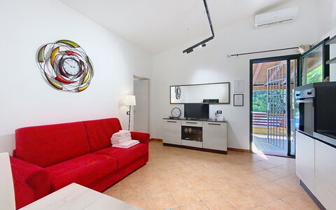 Your Tuscan Retreat: Indretning, Gulvbelægning, Møbel, Etage, Loft, Lejlighed, Værelse, Couch, Hjem, Stue