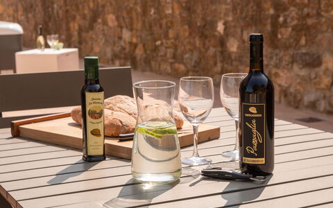 Marina's Lodge: Flaske, Vin, Glas Flaske, Vinflaske, Barware