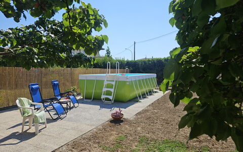 Villa Lory: Blå, Svømmepøl, Kompositmateriale, Fritid, Skygge, Have, Udendørs Møbler, Backyard, Plast, Landscaping