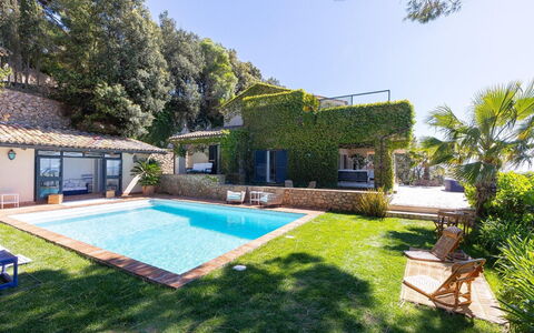 La Terrazza sul Mare: Svømmepøl, Blå, Udvej, Eco Hotel, Villa, Paraply, Estate, Fritid, Hacienda, Skygge