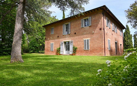 Casale Il Rondò, Private Pool, Città della Pieve: Græs, Træ, Busk, Hjem, Hus, Estate, Sommerhus, Land Lot, Stuehus