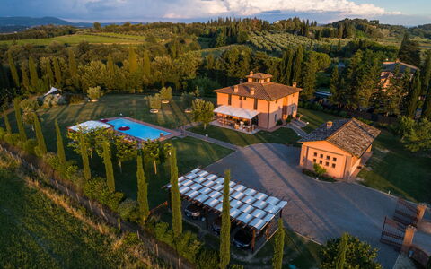 Villa Peccioli: Estate, Svømmepøl, Eco Hotel, Udvej, Villa, Mansion, Hacienda
