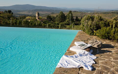 Podere Sangiovese, Pool and View in Chianti: Blå, Svømmepøl, Kompositmateriale, Udvej, Thermae, Water Feature, Ferieby, Hacienda, Eco Hotel
