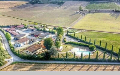 Tenuta Borgo al Sole: Boligområde, Hus, Menneskelig Bosættelse, Hjem, Forstad, Fugleperspektiv, Estate, Luftfotografering, Landscaping, Landsby