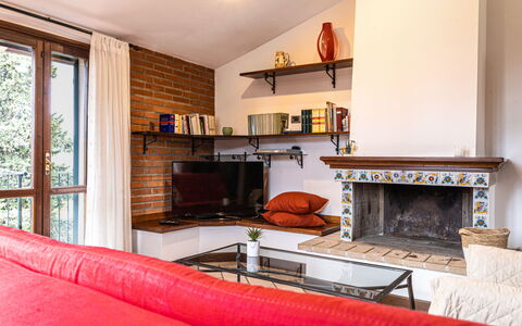 Casa Miramonti: Møbel, Indretning, Gulvbelægning, Væg, Træ, Couch, Stue, Etage, Værelse, Loft