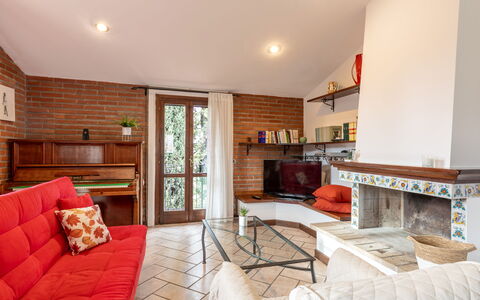 Casa Miramonti: Møbel, Indretning, Gulvbelægning, Etage, Træ, Couch, Stue, Loft, Værelse