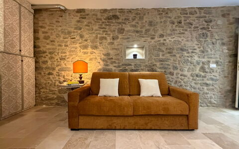 Casa Amandoli: Møbel, Indretning, Gulvbelægning, Væg, Couch, Etage, Træ, Værelse, Stue, Loft