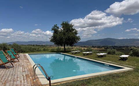 Villa Dedalo: Himmel, Svømmepøl, Udendørs Møbler, Eco Hotel, Liggestol, Udvej, Hacienda, Estate, Skygge, Stuehus