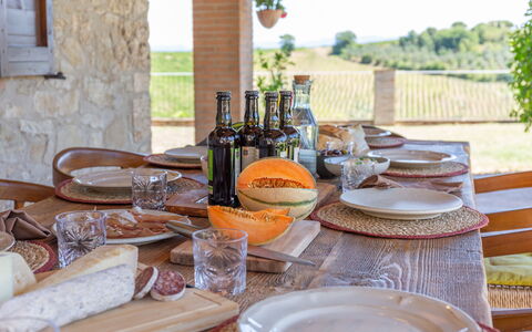 Casale Nido: Møbel, Bordservice, Bord, Stol, Serveware, Mad, Køkken & Spisebord, Dug, Tallerkner, Plade