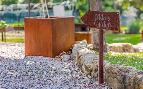 Chateau la Siroque: Træ, Have, Naturmateriale, Bejdse, Rust