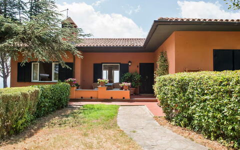 Villa El Olivar: Hus, Boligområde, Tag, Hjem, Have, Estate, Lawn, Sommerhus, Stuehus, Hacienda