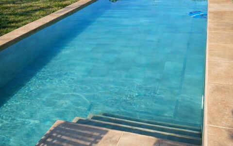 Villa Il Casalino, Florentine Hills with Pool: Blå, Svømmepøl, Kompositmateriale, Water Feature, Flise, Afspejling, Flise